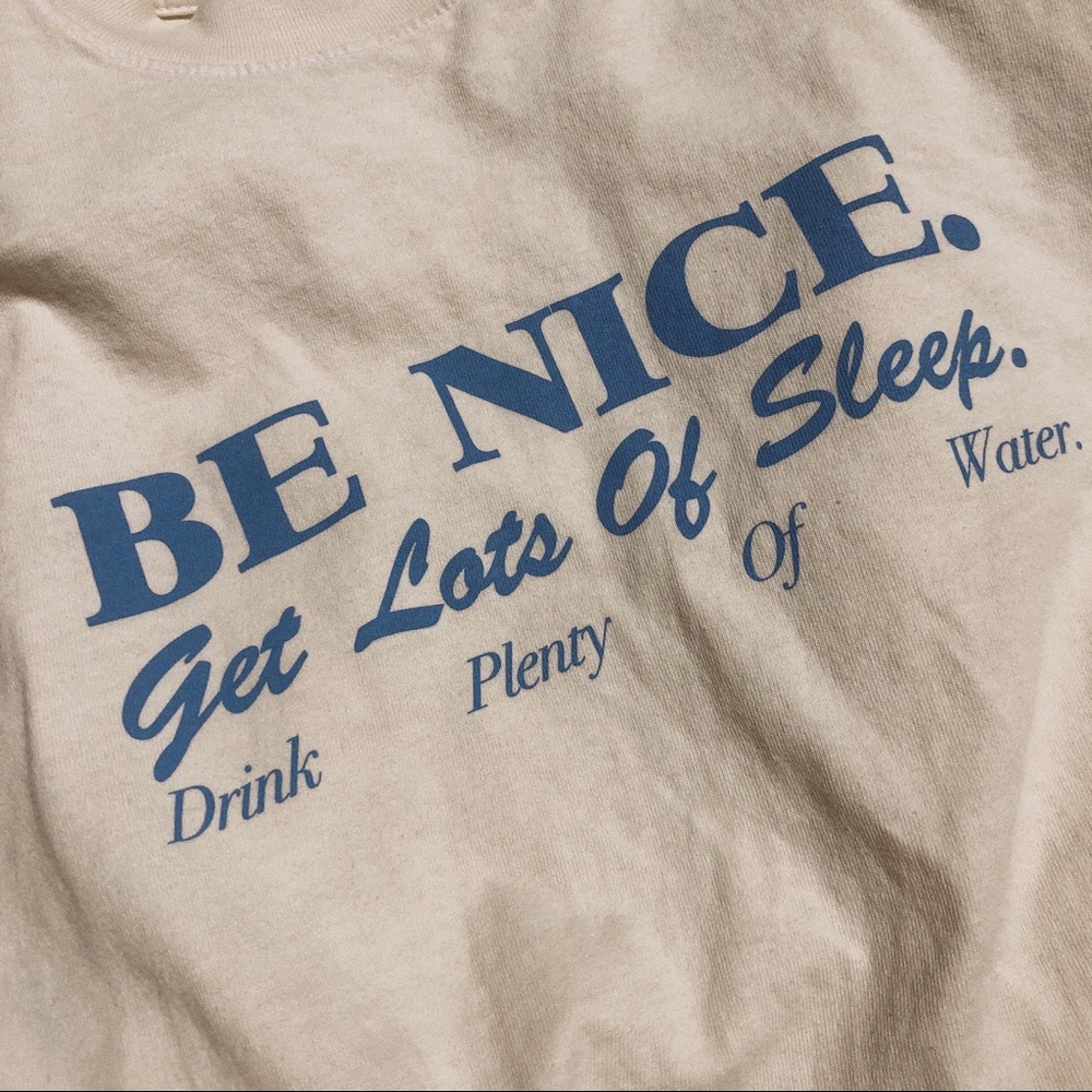 Sold out * Sporty & rich tee